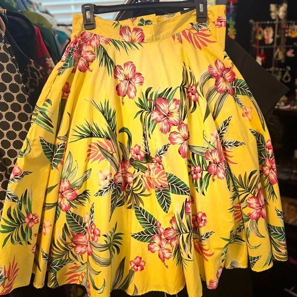 Hell Bunny Kalani Tropical Retro Skirt - Picture 2 of 3